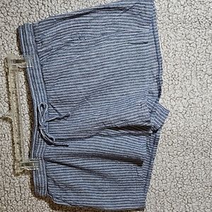 Linen shorts